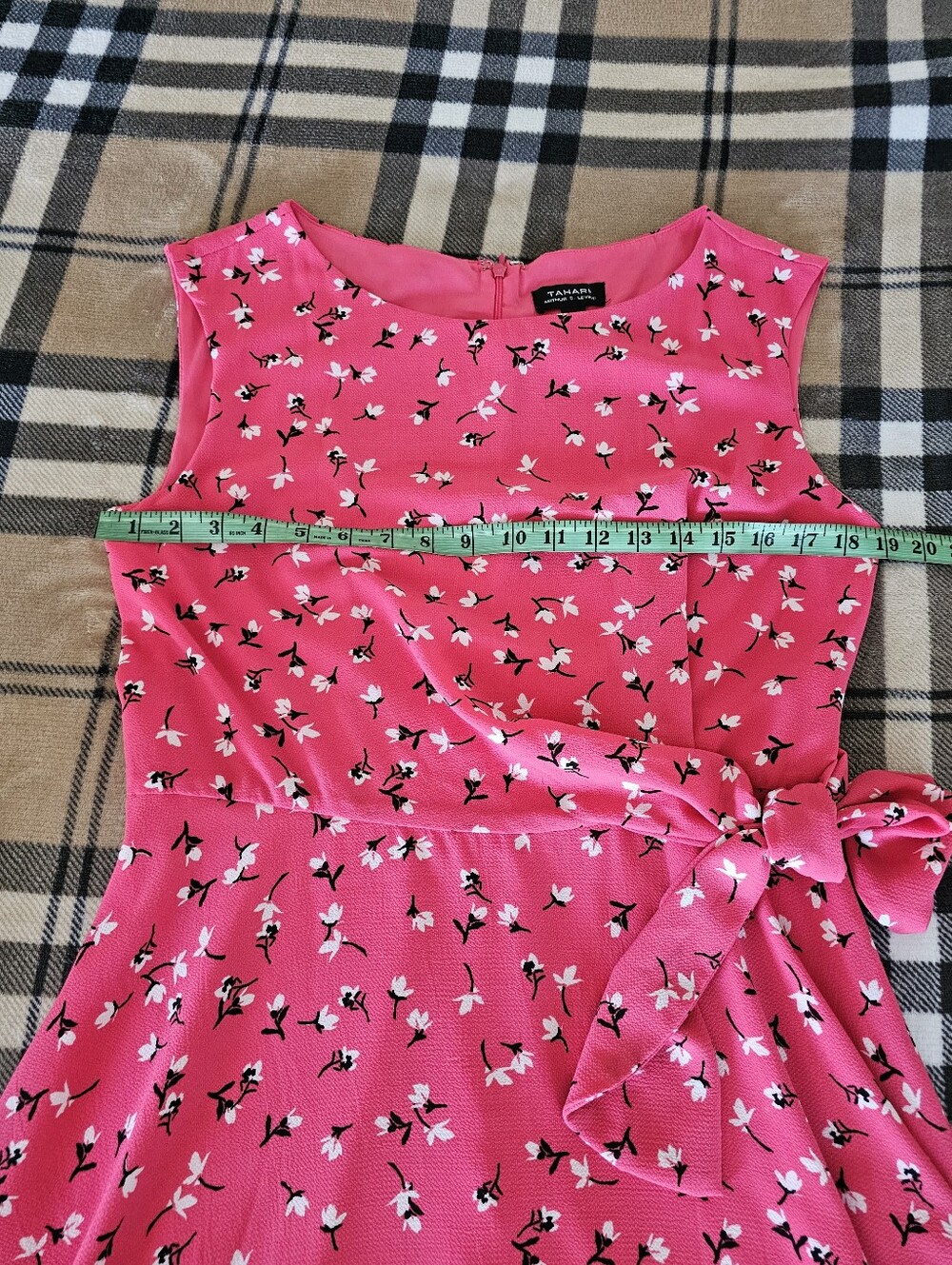 Women’s Pink Floral Tie-Waist Sleeveless Dress - Picture 9 of 13